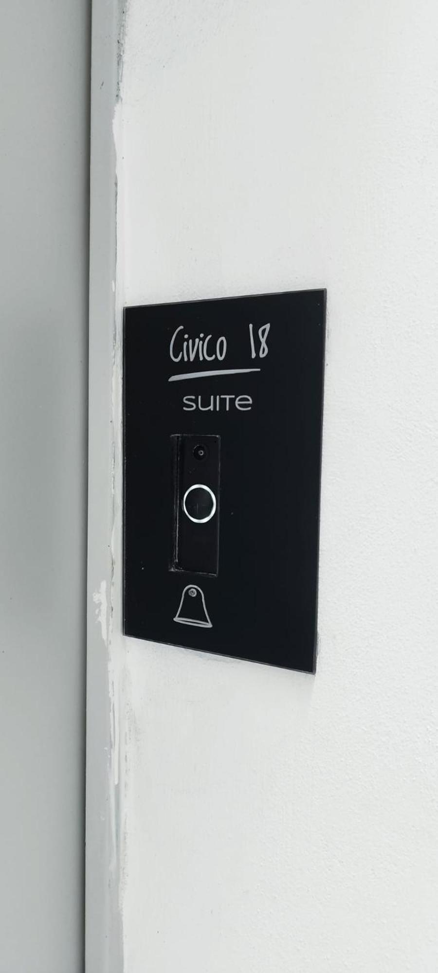 Civico 18 Suite Неаполь Экстерьер фото